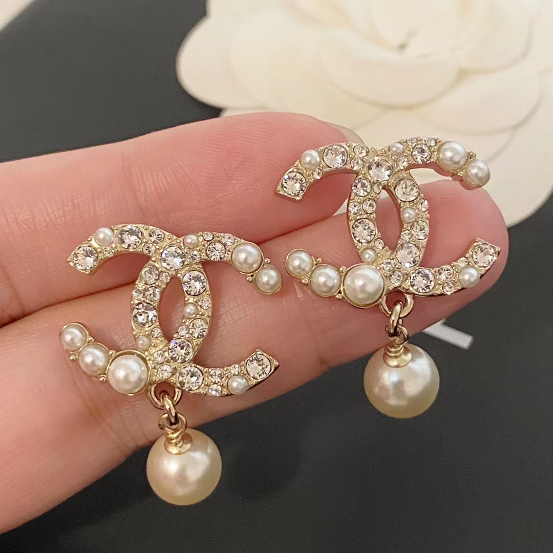 Chanel Earrings Pearl L