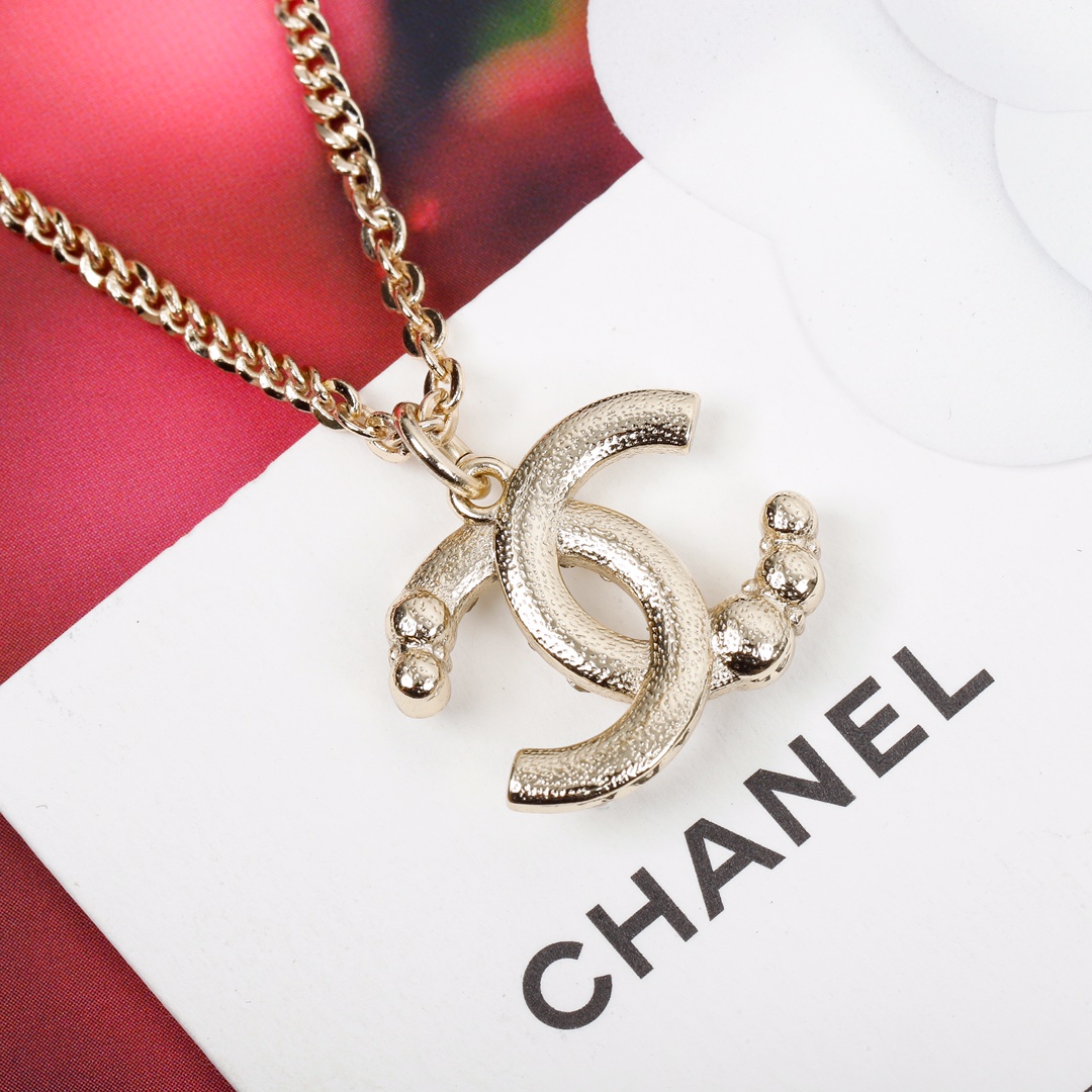 Chanel Necklace Pearl L