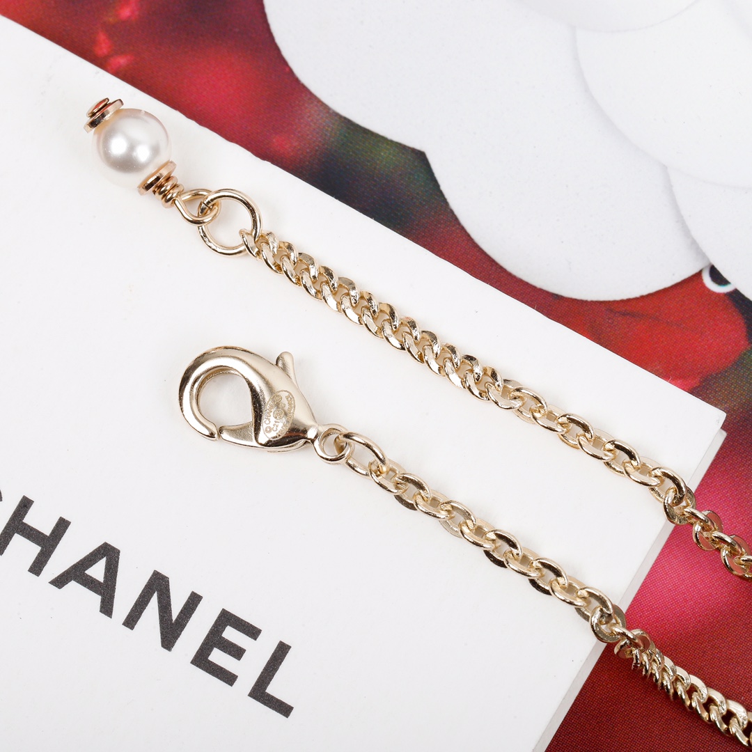 Chanel Necklace Pearl L