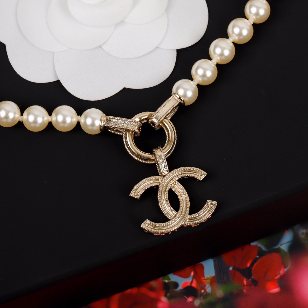 Chanel Necklace Pearl L