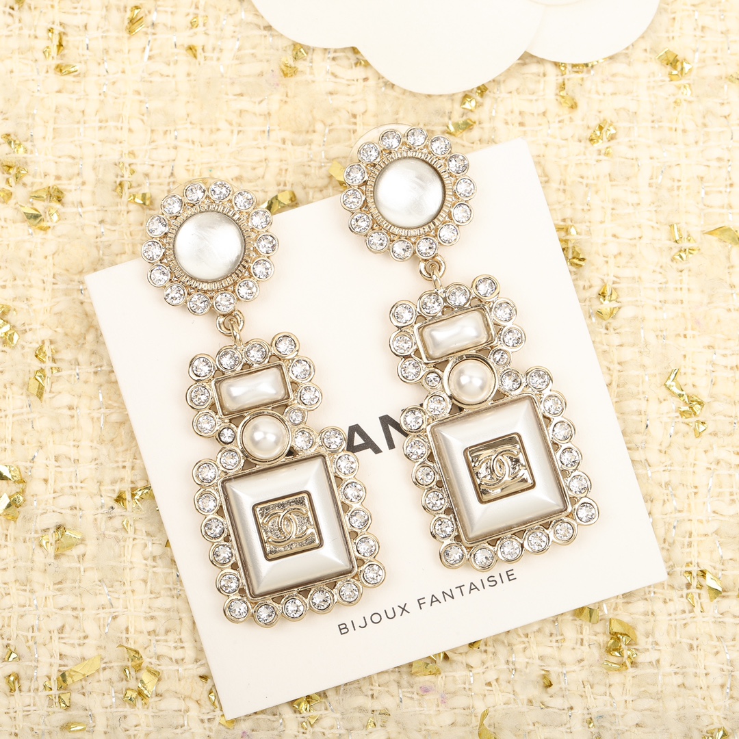 Chanel Earrings L