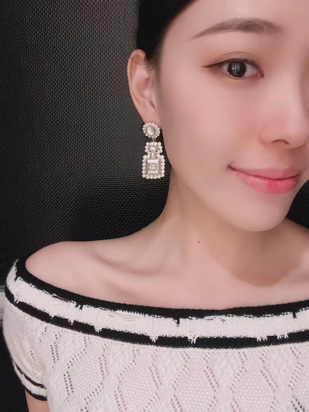 Chanel Earrings L