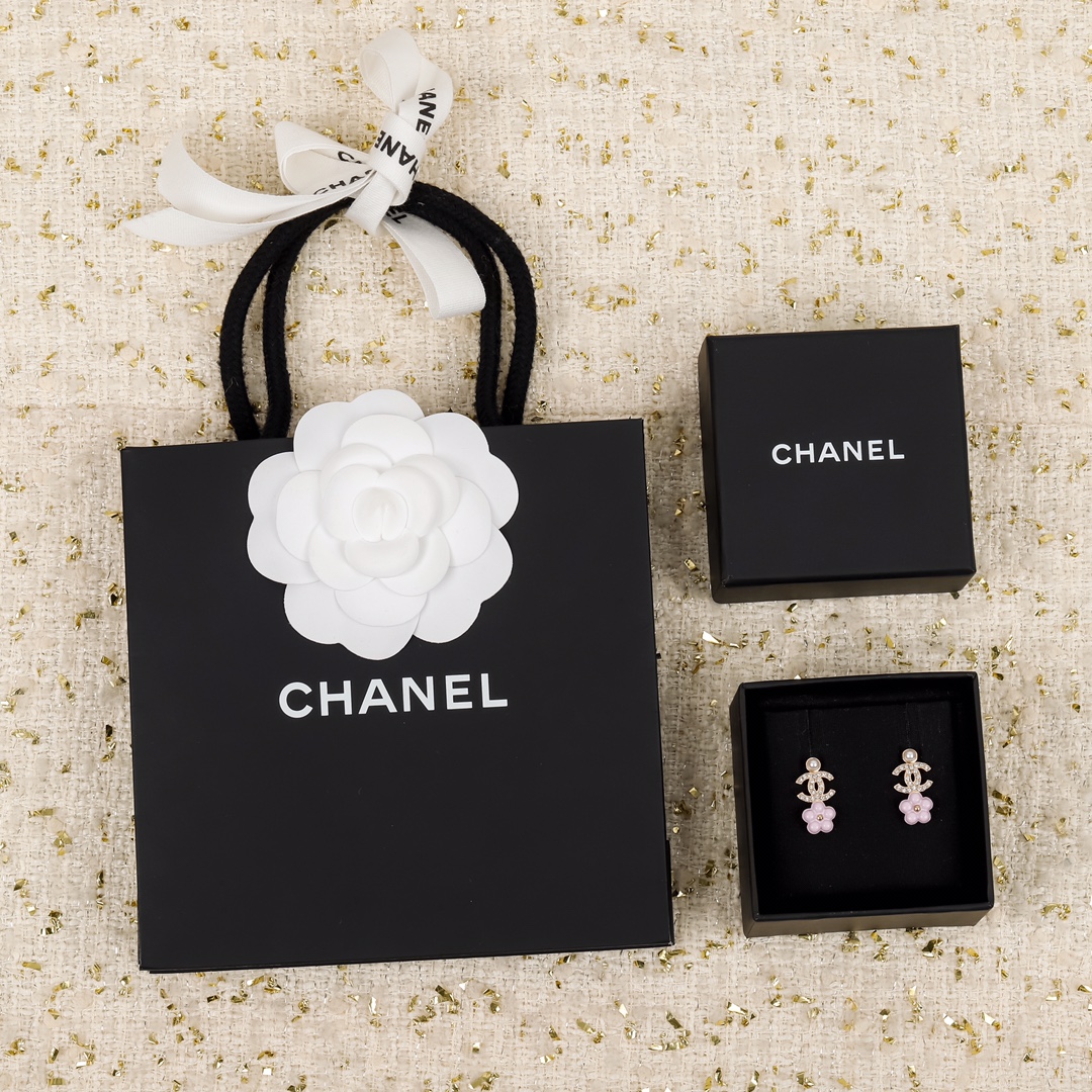Chanel Earrings Pearl L