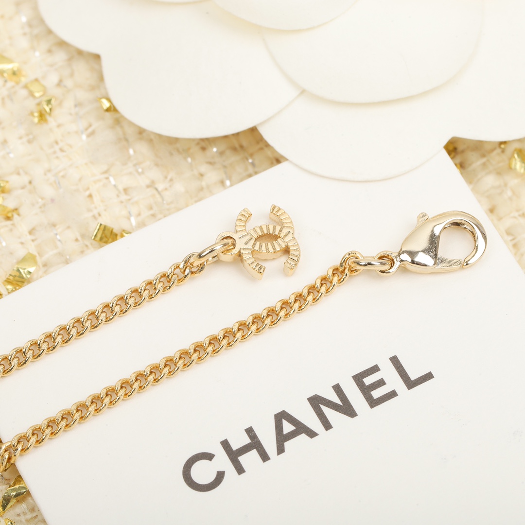 Chanel Necklace White Adjustable L