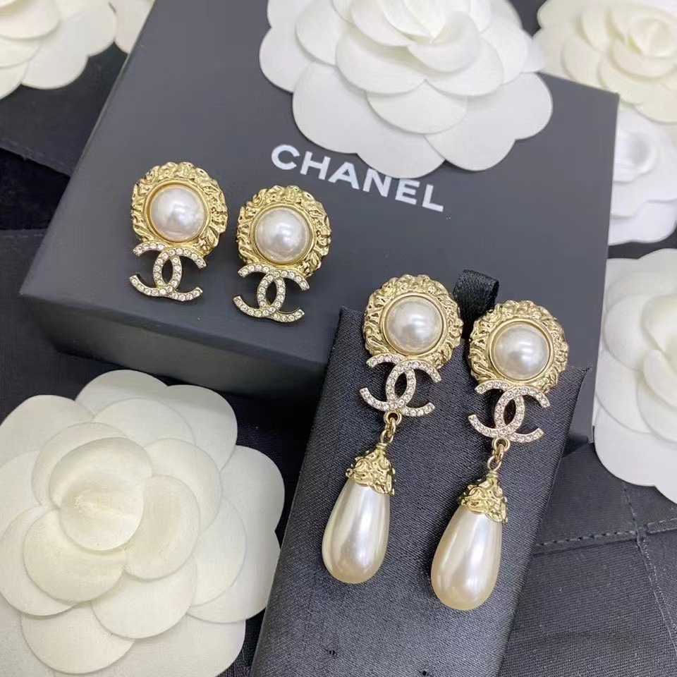 Chanel Earrings Pearl L