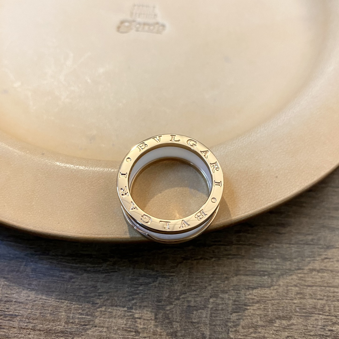 Bvlgari Basic Jewelry Gold