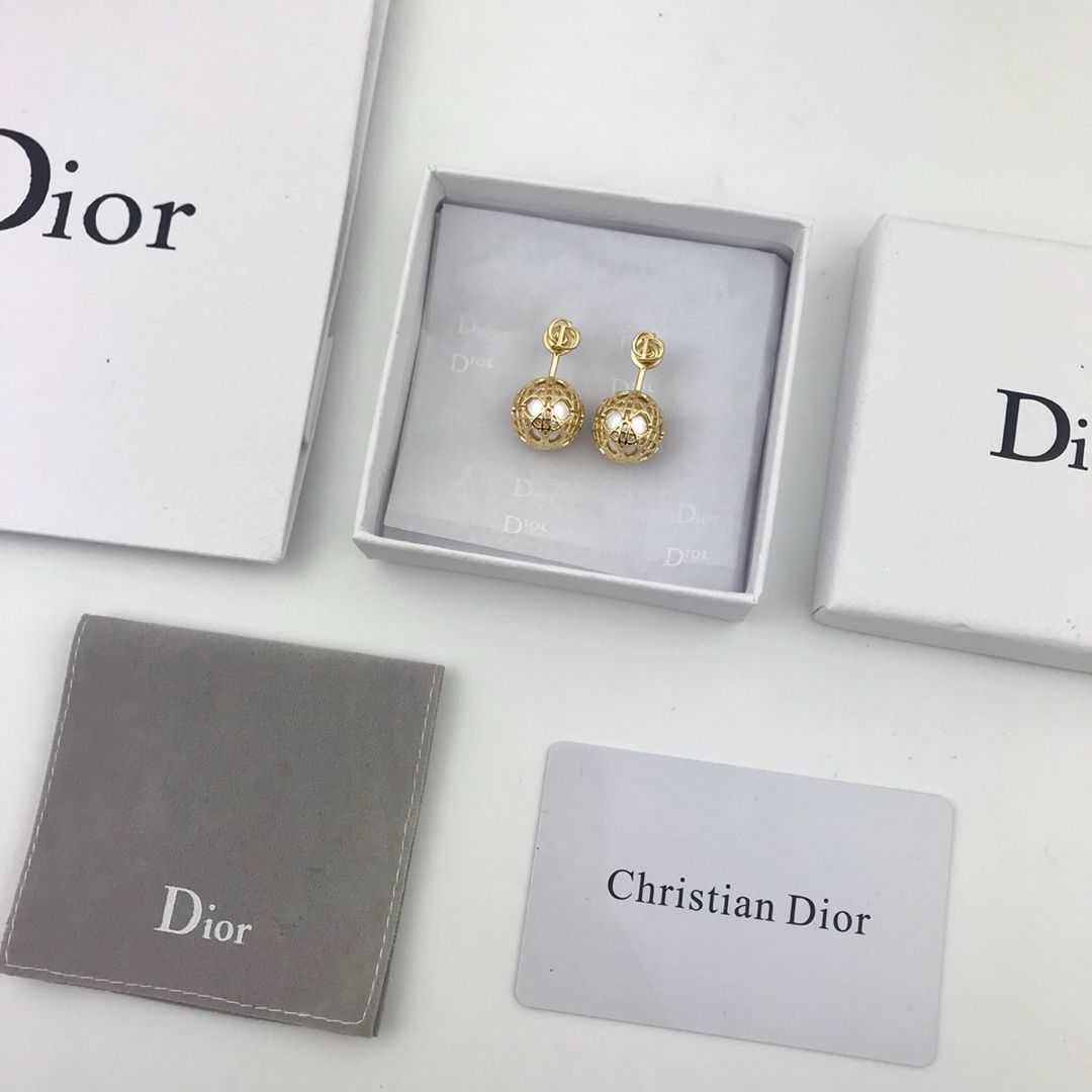 Dior Earrings Pearl Gold