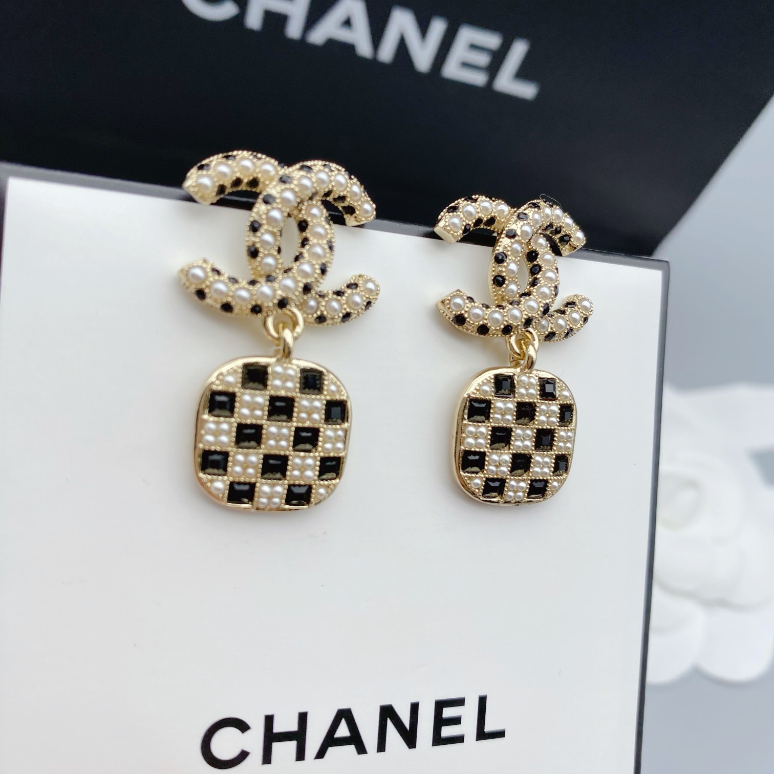 Chanel Earrings L