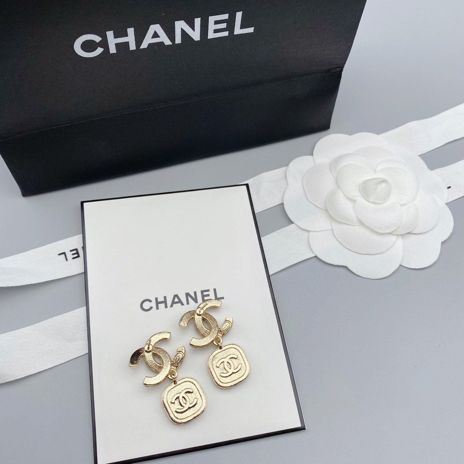Chanel Earrings L