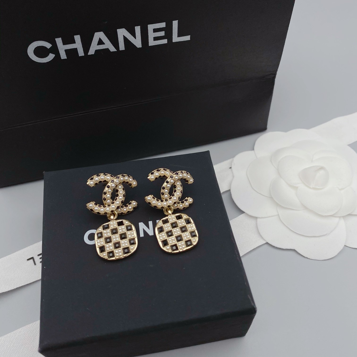 Chanel Earrings L