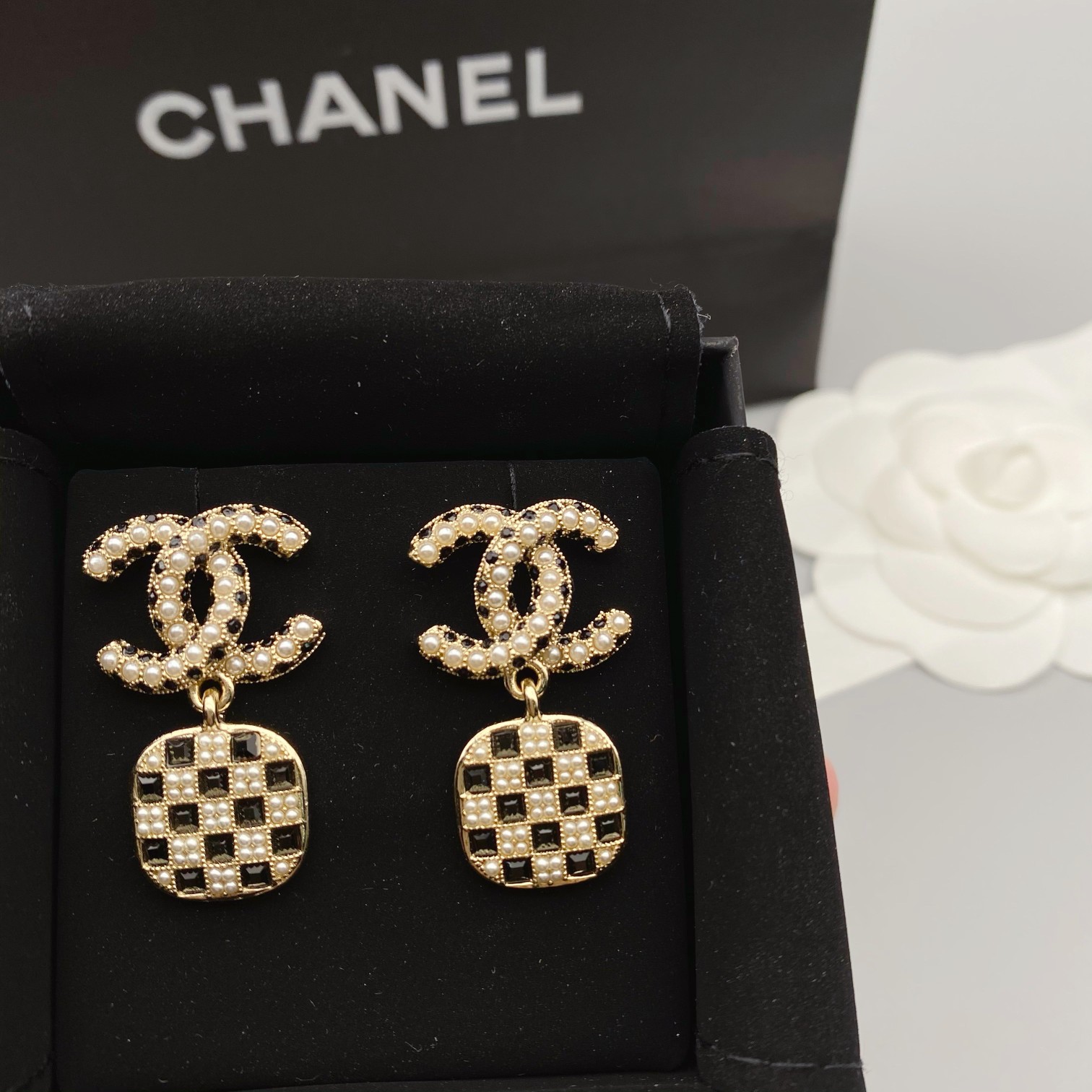 Chanel Earrings L