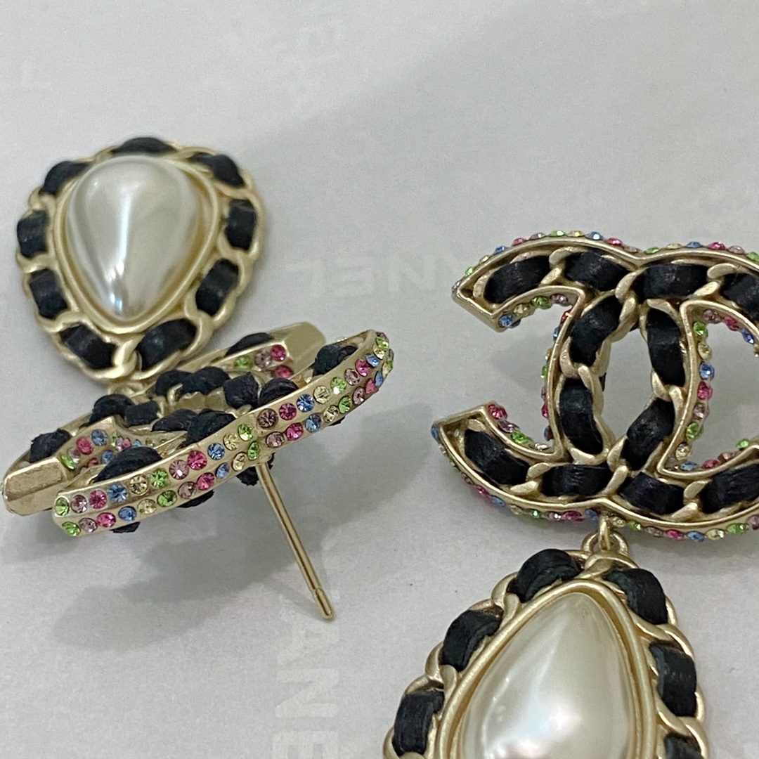 Chanel Earrings L