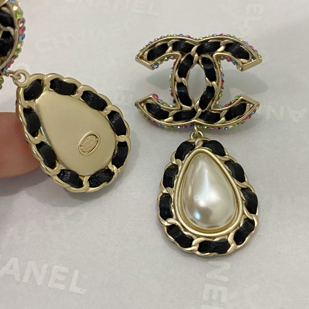 Chanel Earrings L