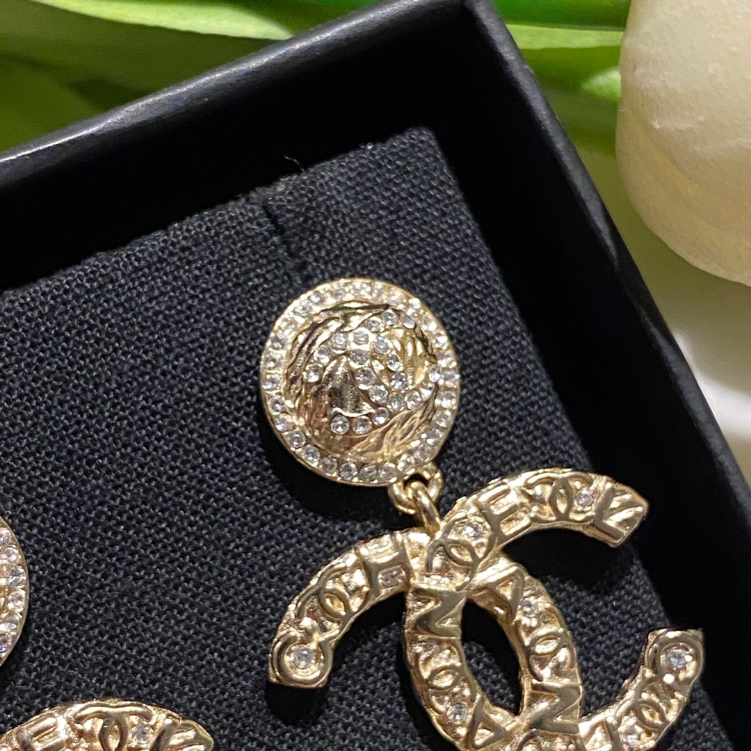 Chanel Earrings L