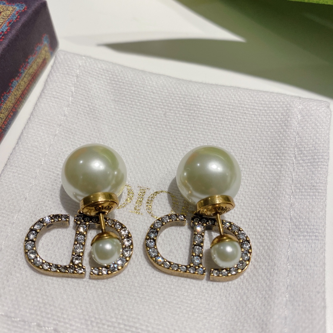 Dior Earrings Pearl