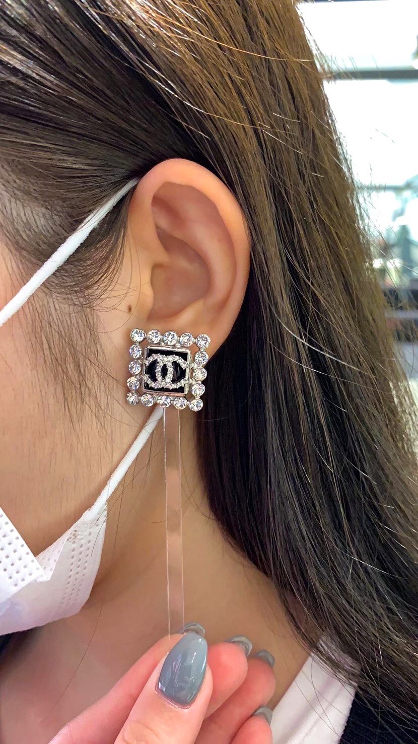 Chanel Earrings Pearl Black