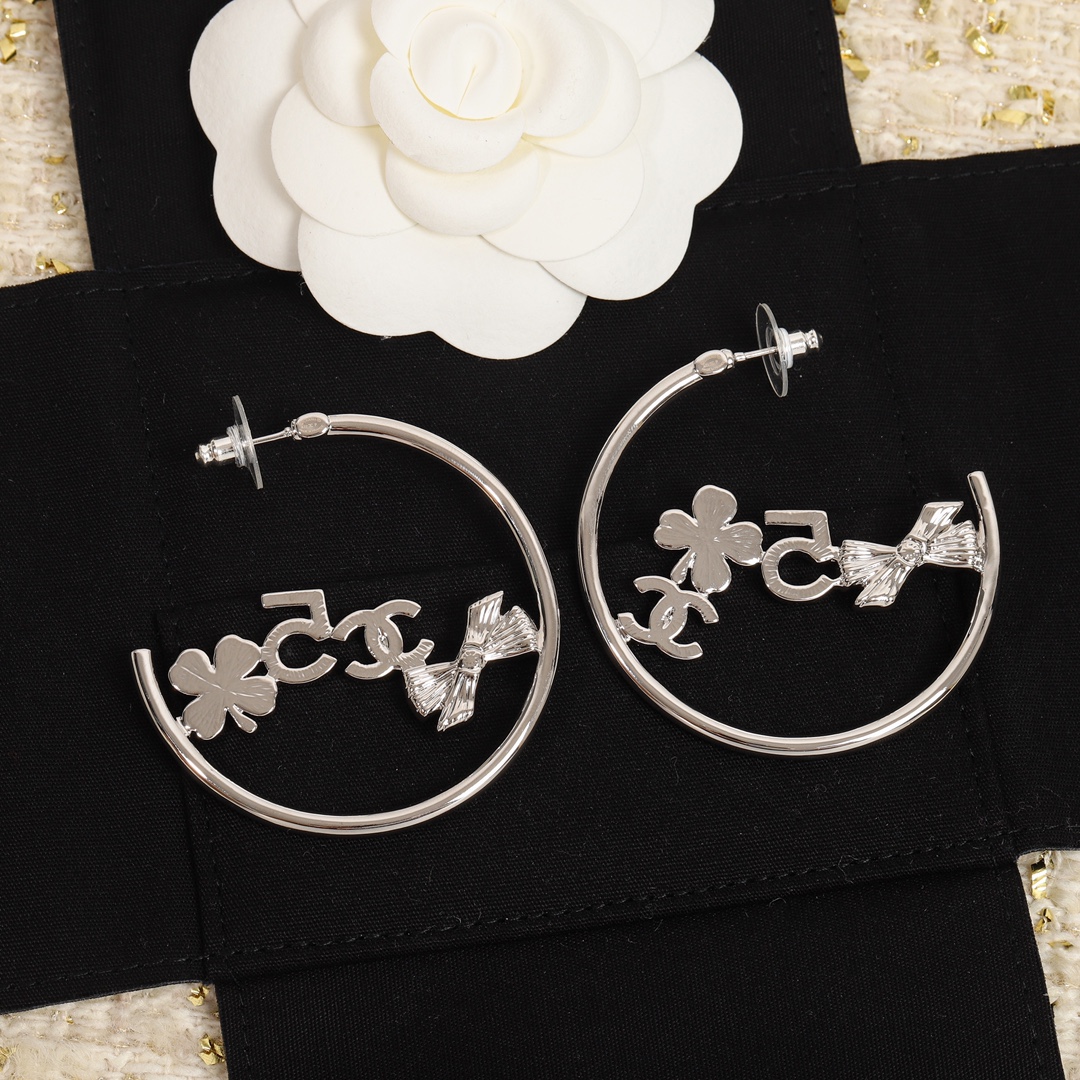 Chanel Earrings Inlaid