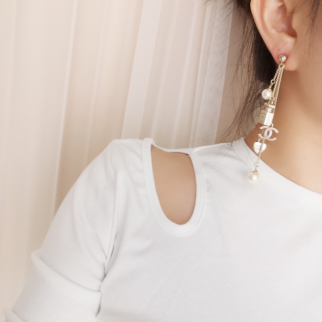 Chanel Earrings Pearl L