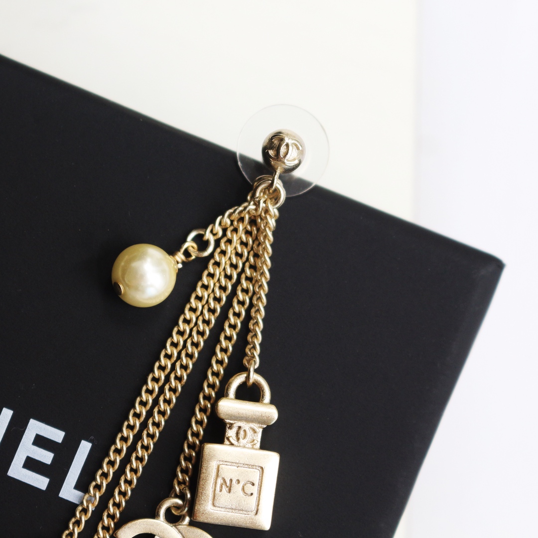 Chanel Earrings Pearl L