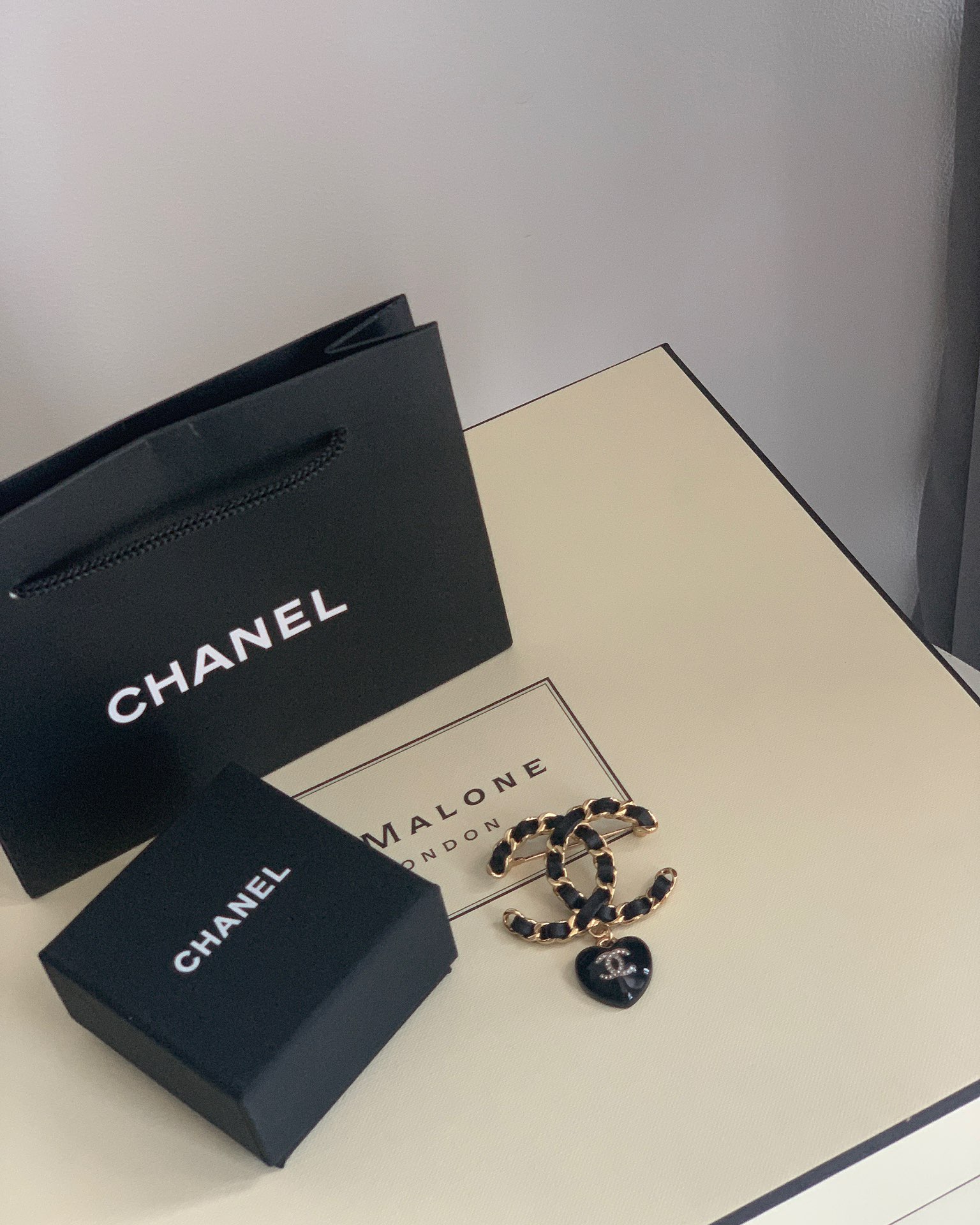 Chanel Brooch Black L