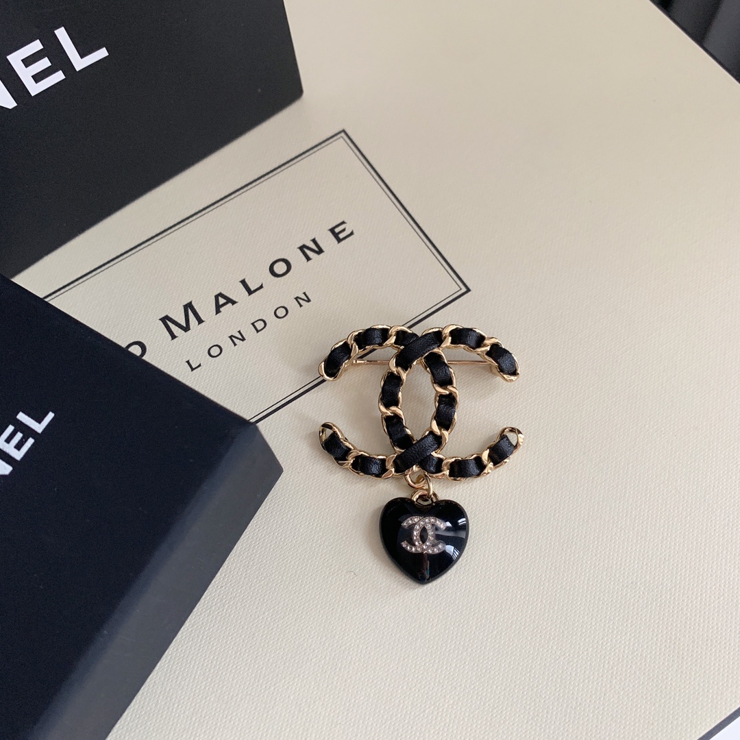 Chanel Brooch Black L