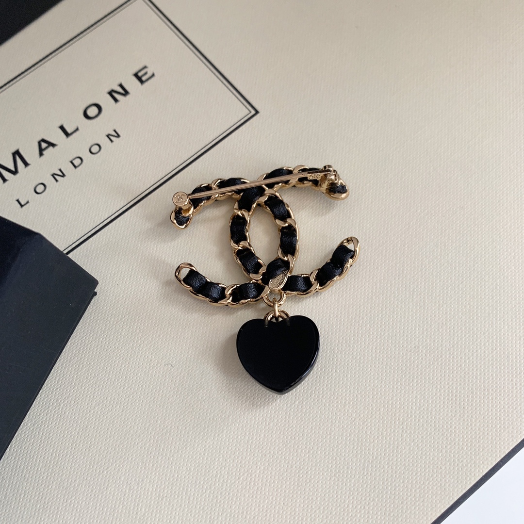 Chanel Brooch Black L