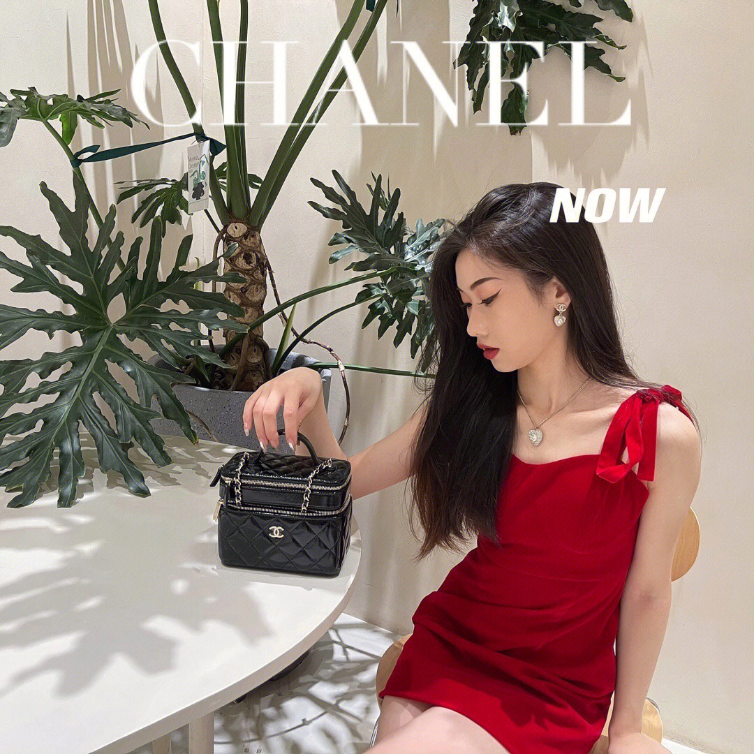 Chanel Earrings Pearl