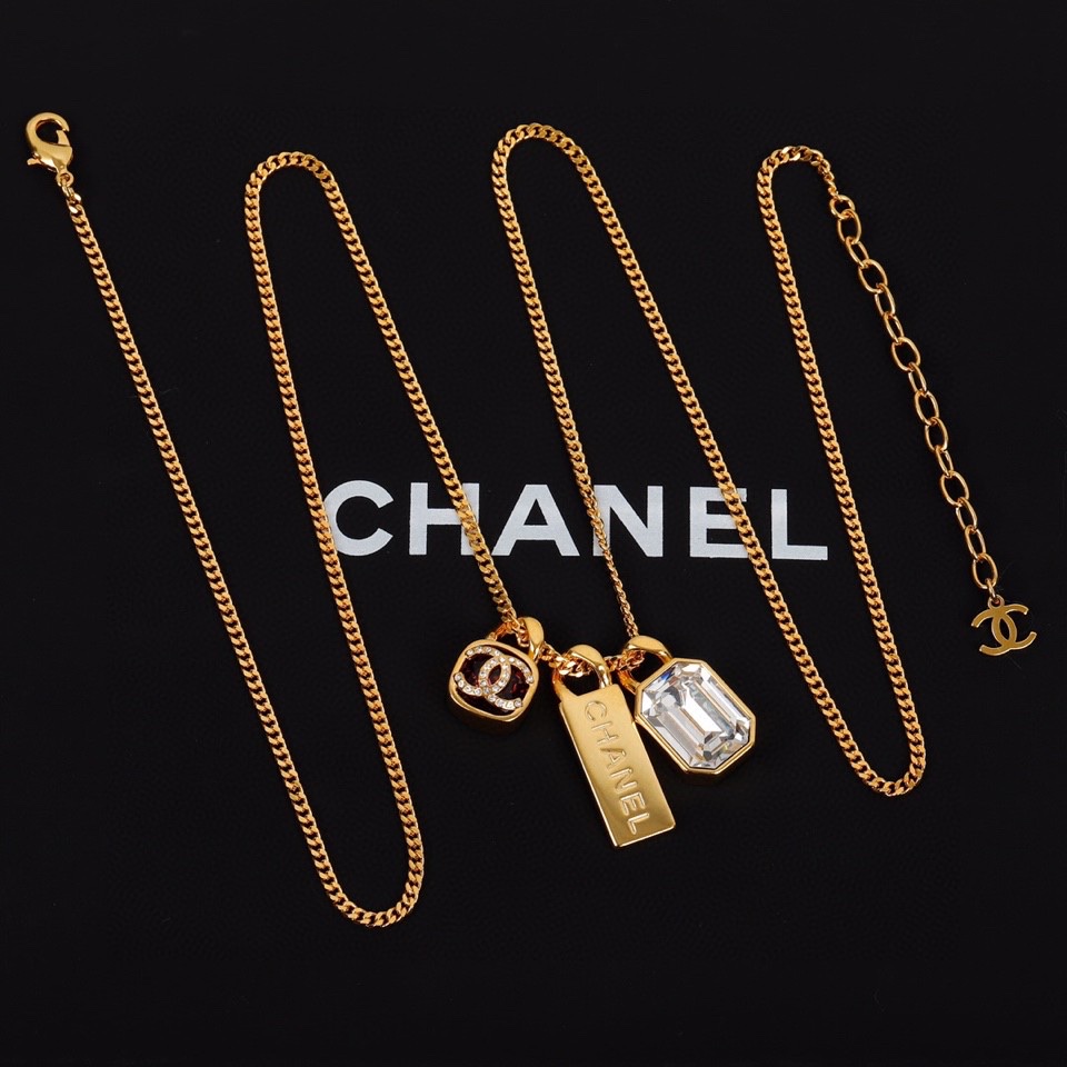 Chanel Female Necklace Gold Gold L