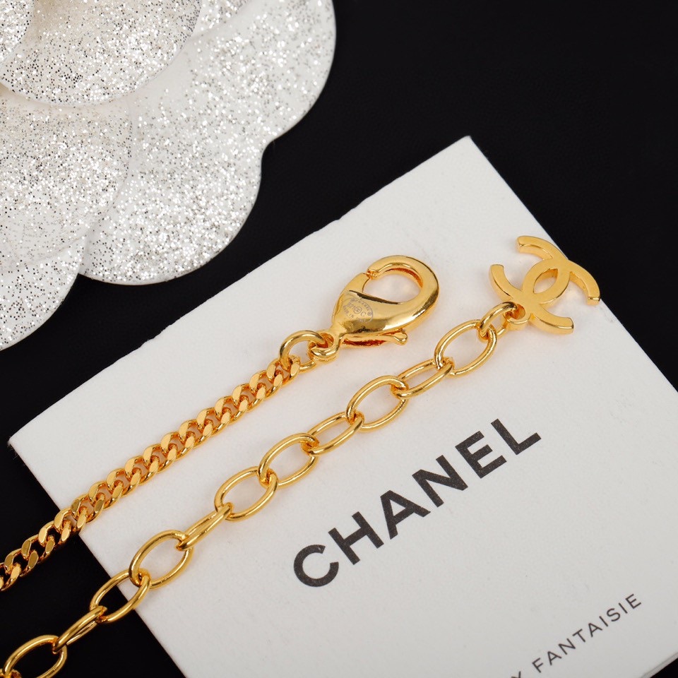 Chanel Female Necklace Gold Gold L