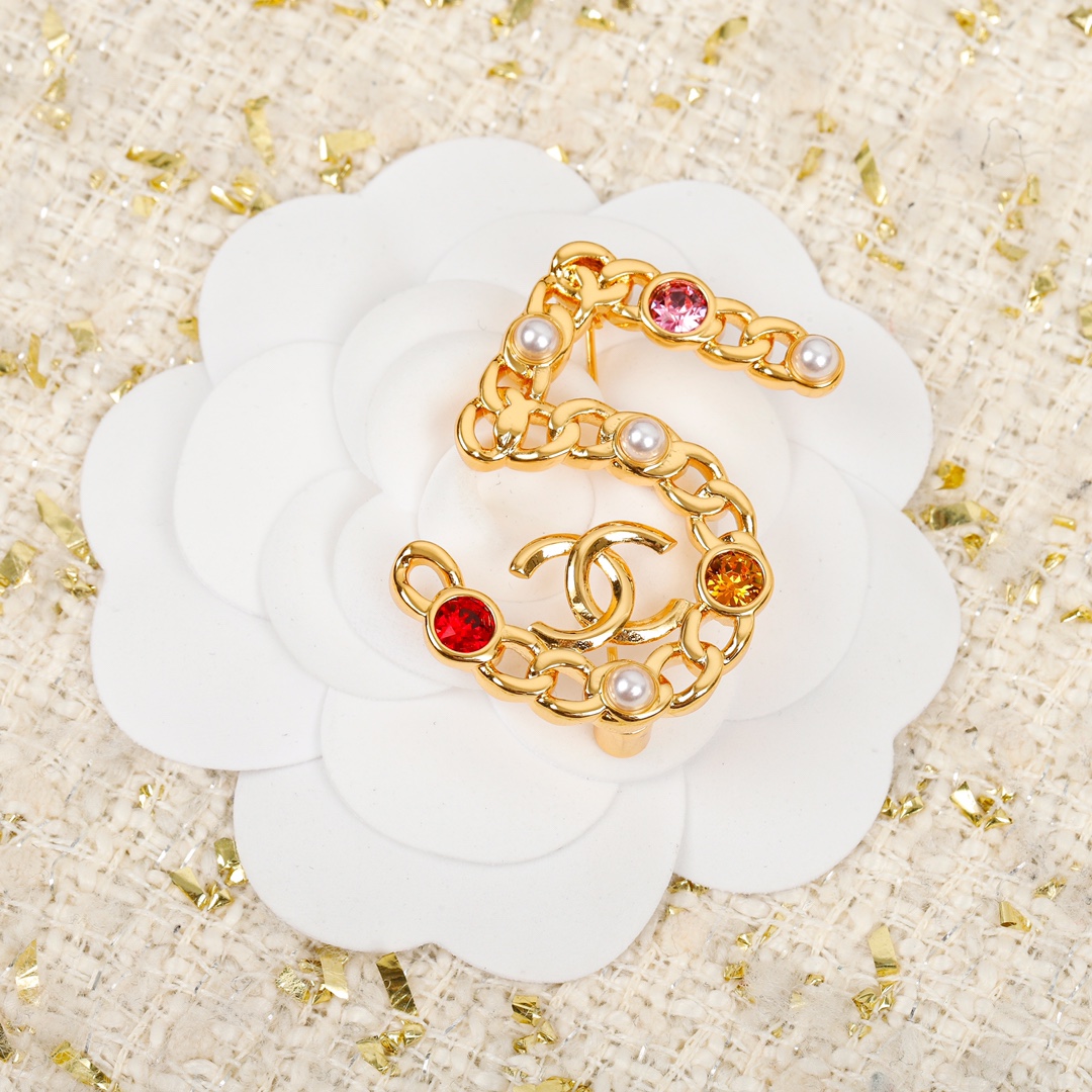 Chanel Female Earrings Gold Gold 5-l