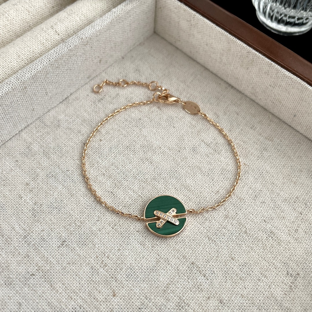 Chanel Bracelet Diamond Rose Gold Inlaid S-l-m