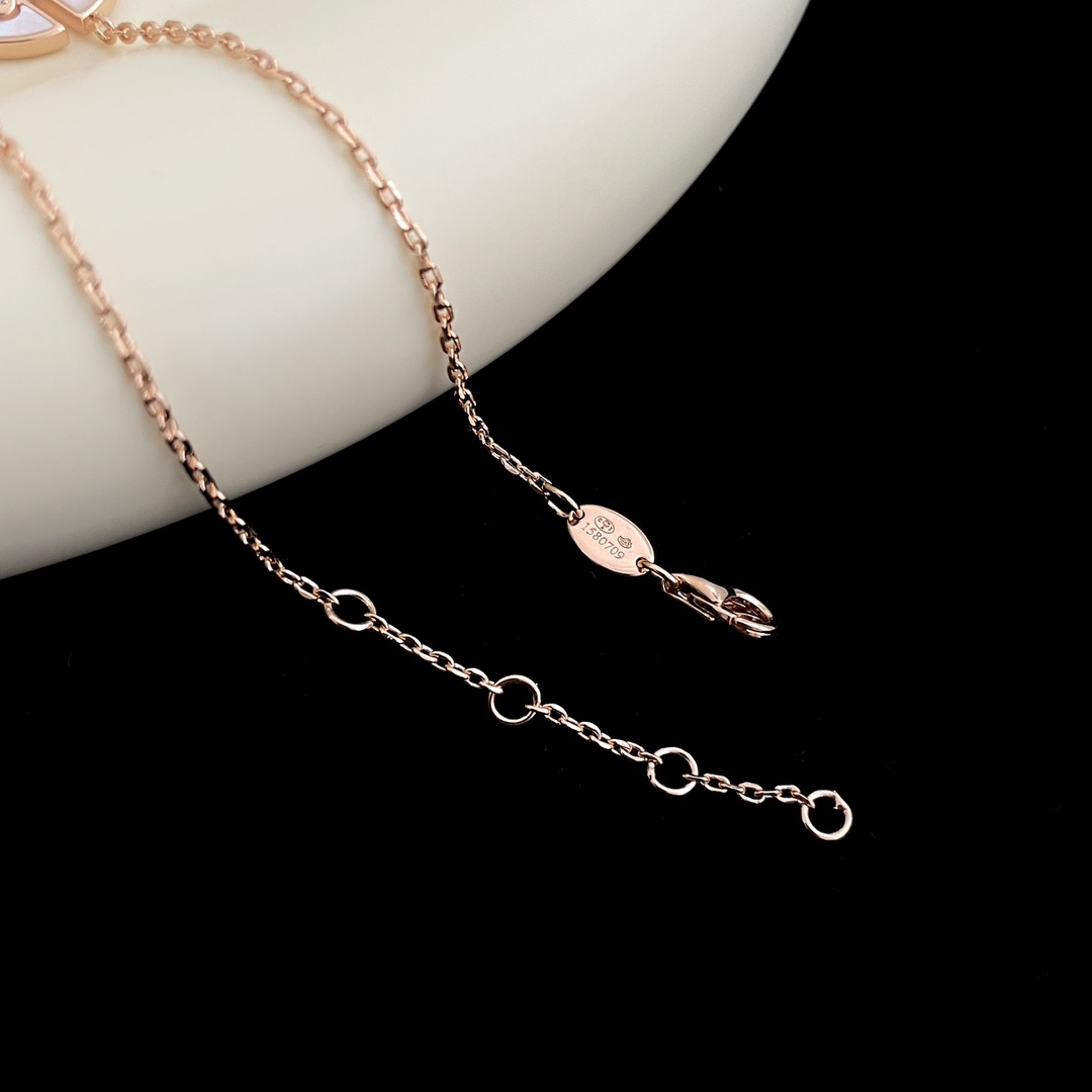 Chanel Bracelet Diamond Rose Gold Inlaid S-l-m