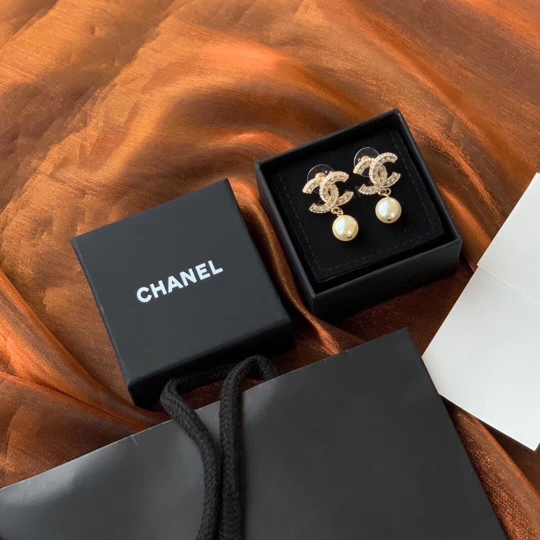 Chanel Earrings Pearl L