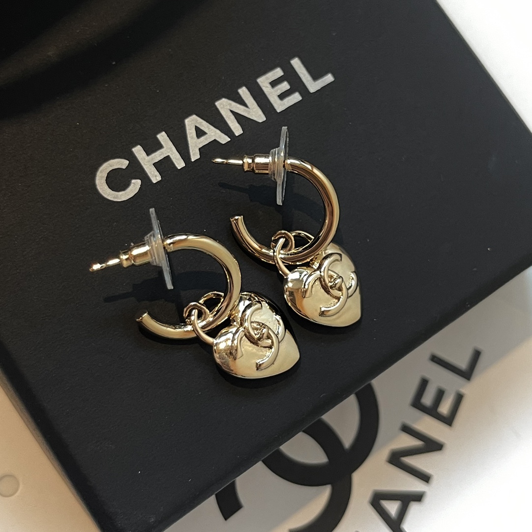 Chanel Earrings L