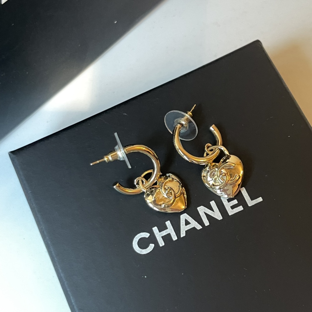 Chanel Earrings L