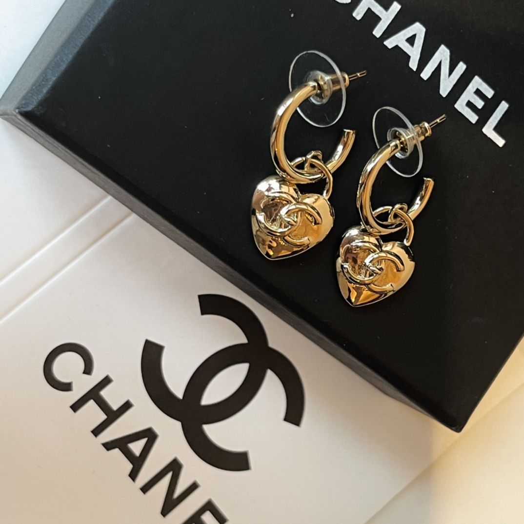 Chanel Earrings L