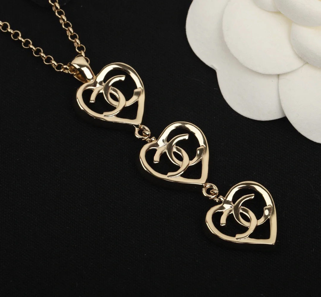 Chanel Necklace L