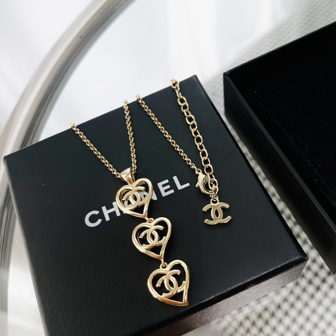 Chanel Necklace L