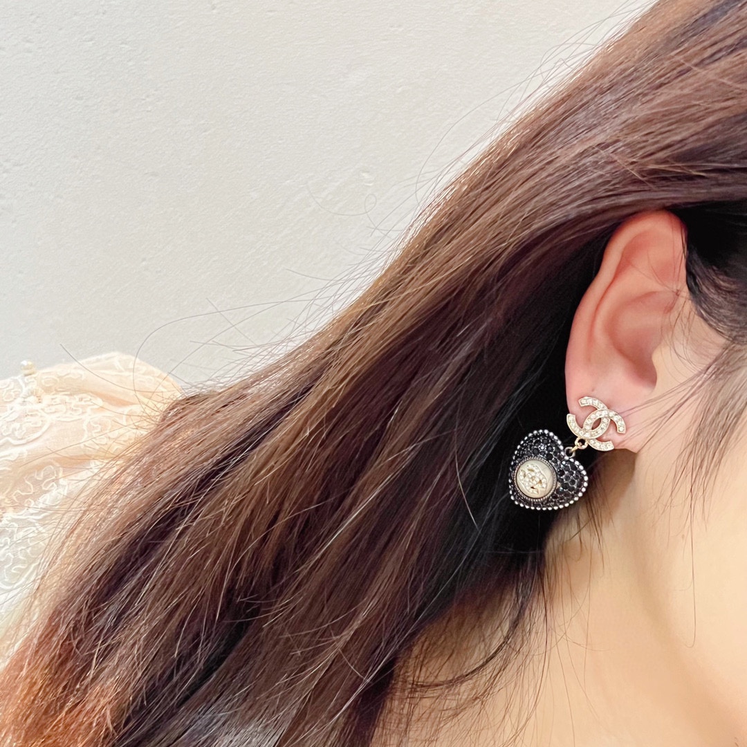 Chanel Earrings L