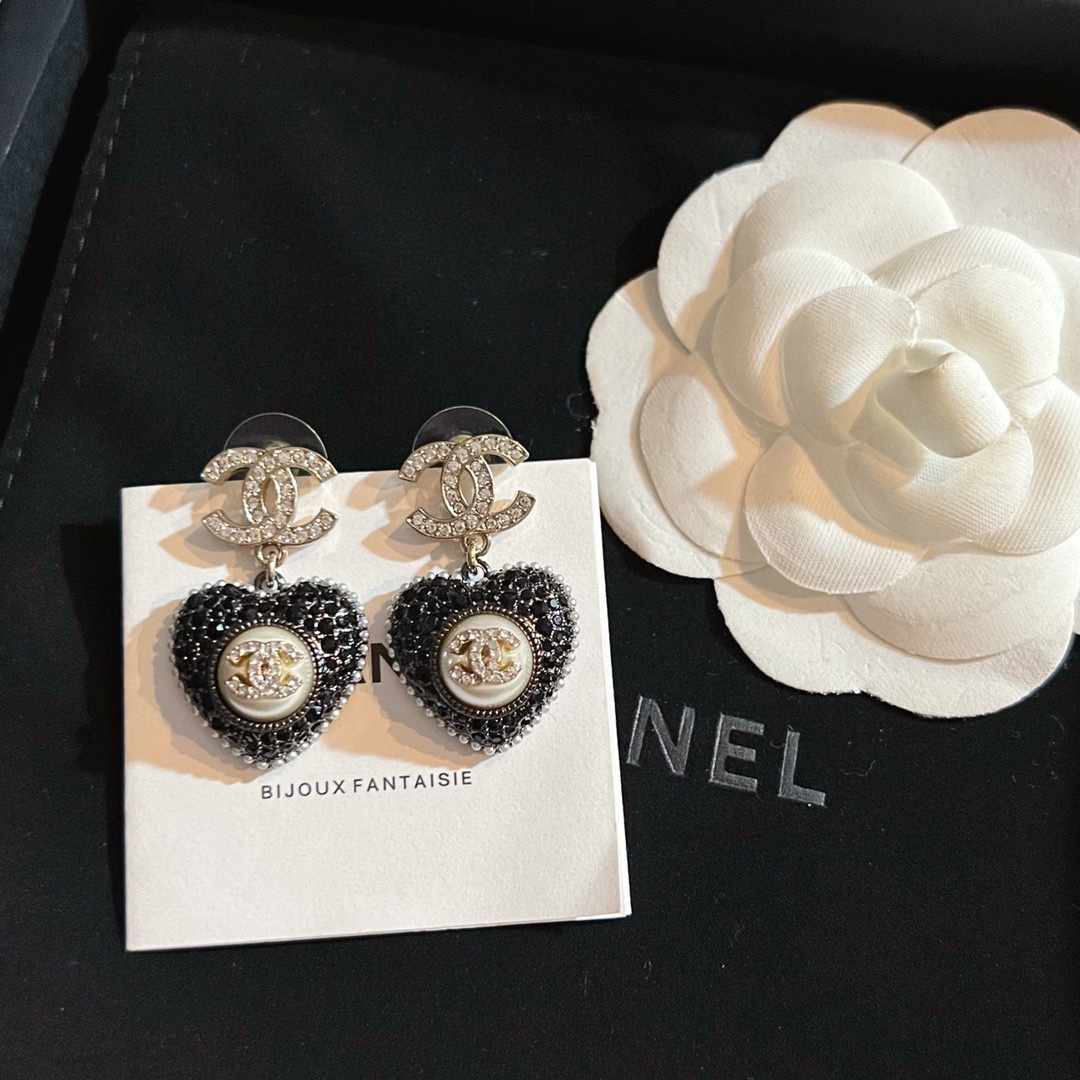 Chanel Earrings L