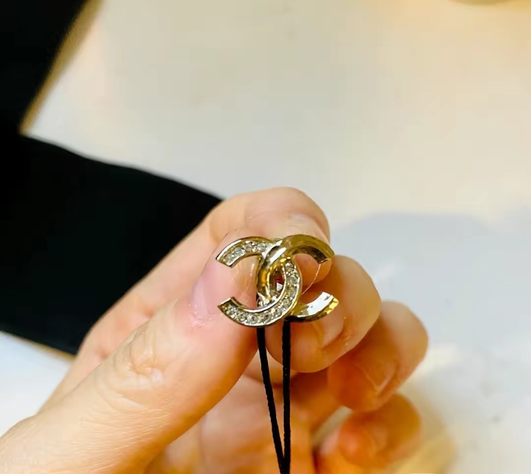 Chanel Earrings Gold