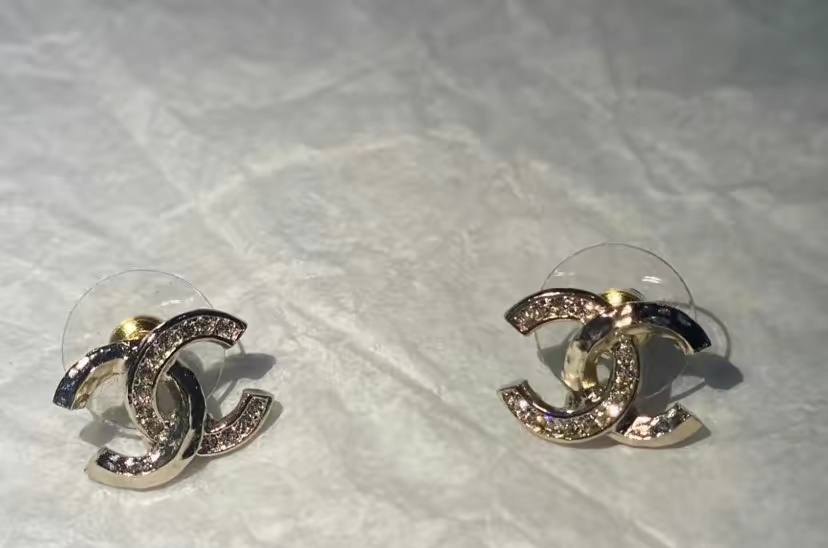 Chanel Earrings Gold