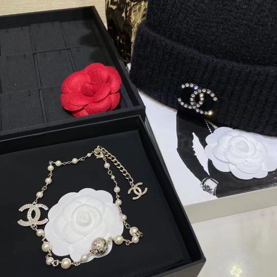 Chanel Necklace Pearl