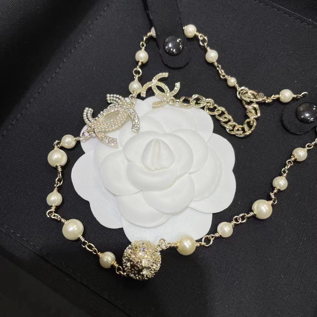 Chanel Necklace Pearl