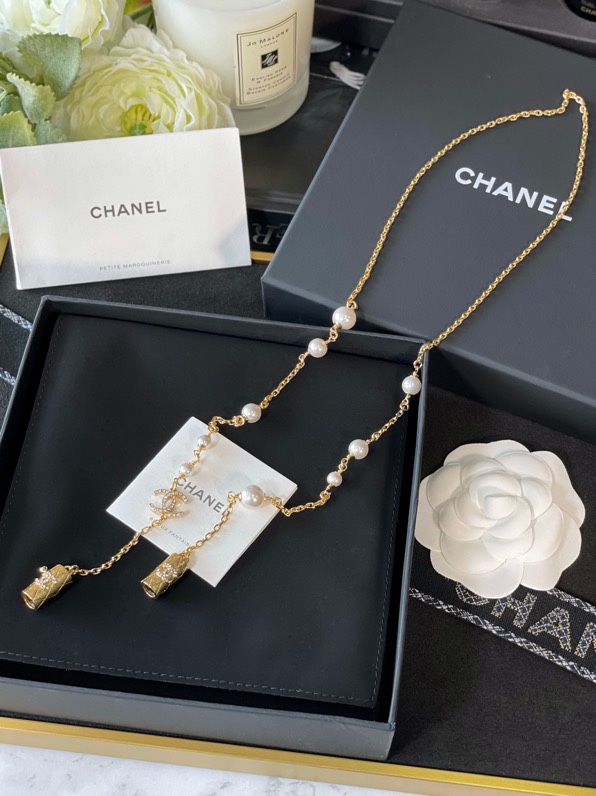 Chanel Female Necklace Pearl Gold S-l