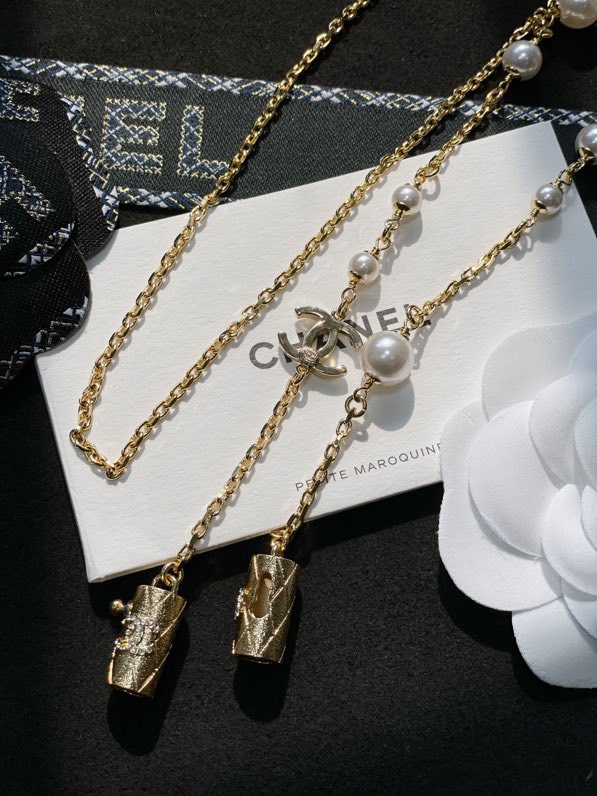 Chanel Female Necklace Pearl Gold S-l