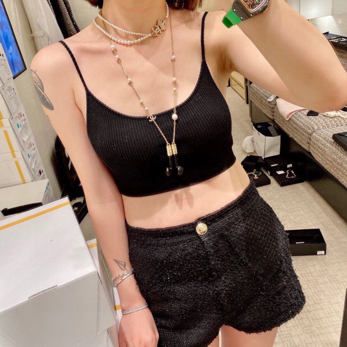 Chanel Female Necklace Pearl Gold S-l