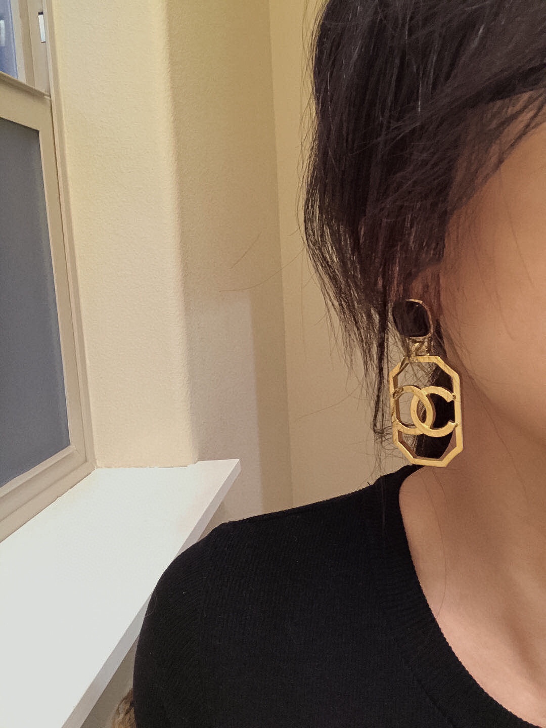 Chanel Female Earrings Gold Gold L