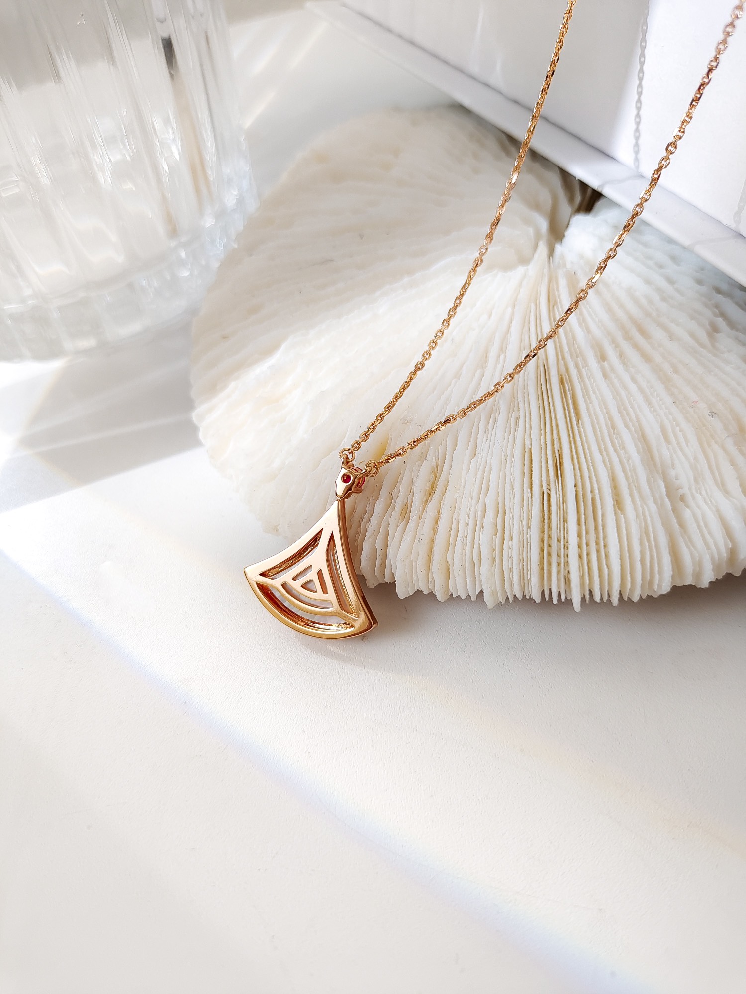 Bvlgari Female Necklace Pink S-m