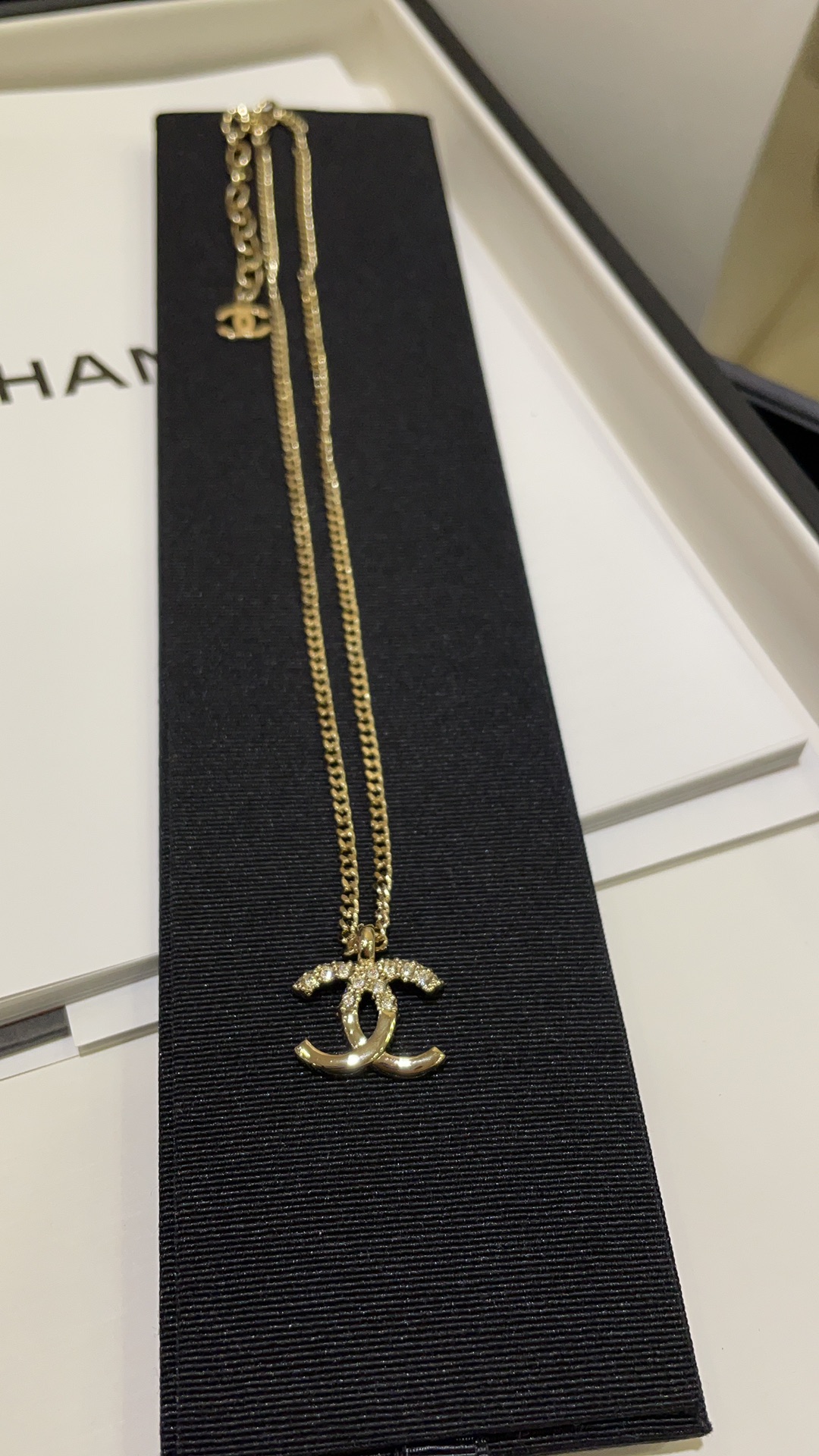 Chanel Necklace Gold